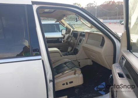 2008 Lincoln Navigator from USA, damaged, VIN 5LMFU27568LJ03051